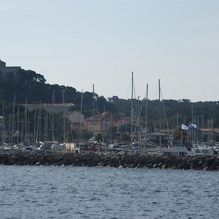 Auberge Des Glycines Porquerolles Exterior foto