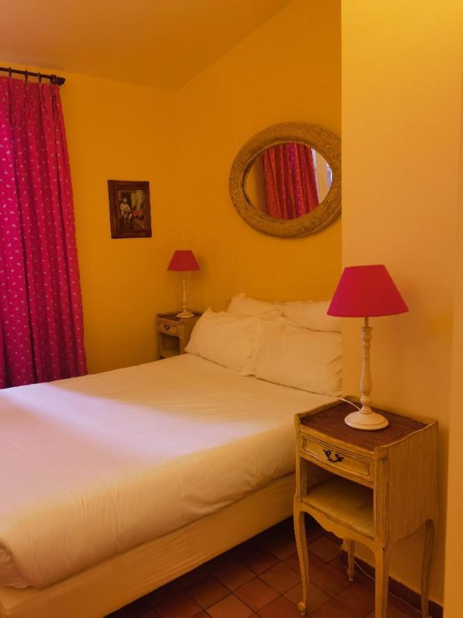 Auberge Des Glycines Porquerolles Exterior foto