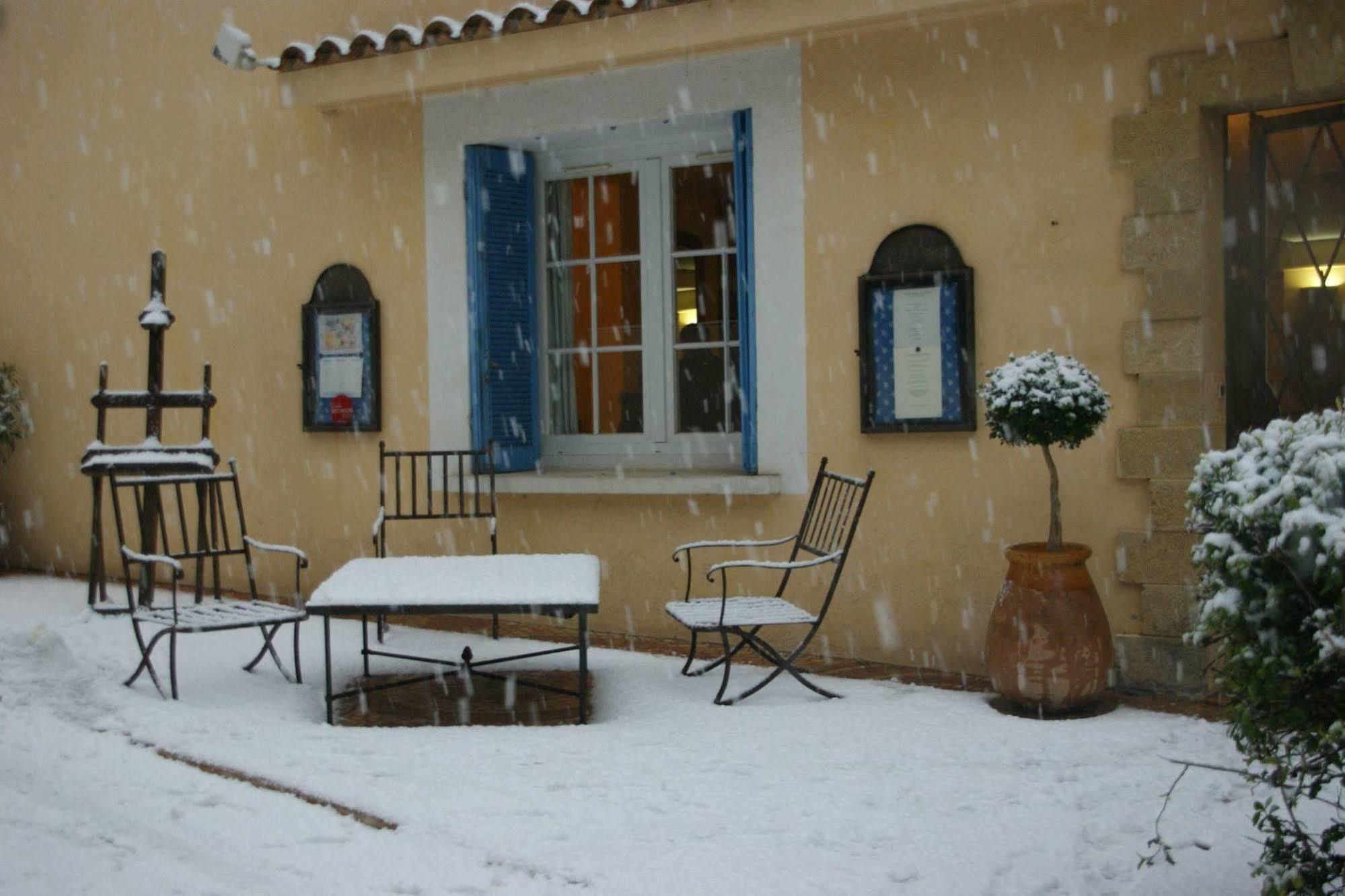 Auberge Des Glycines Porquerolles Exterior foto